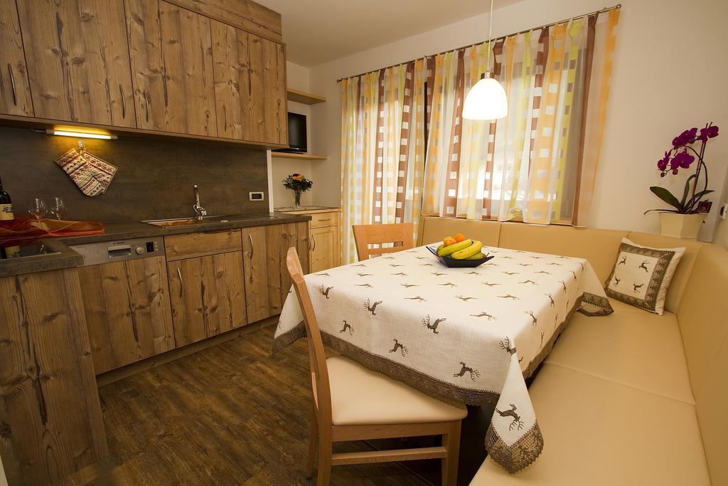 B&B Appartments Cudlea Selva di Val Gardena Phòng bức ảnh